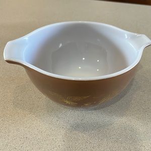 Pyrex Early Americana bowl
